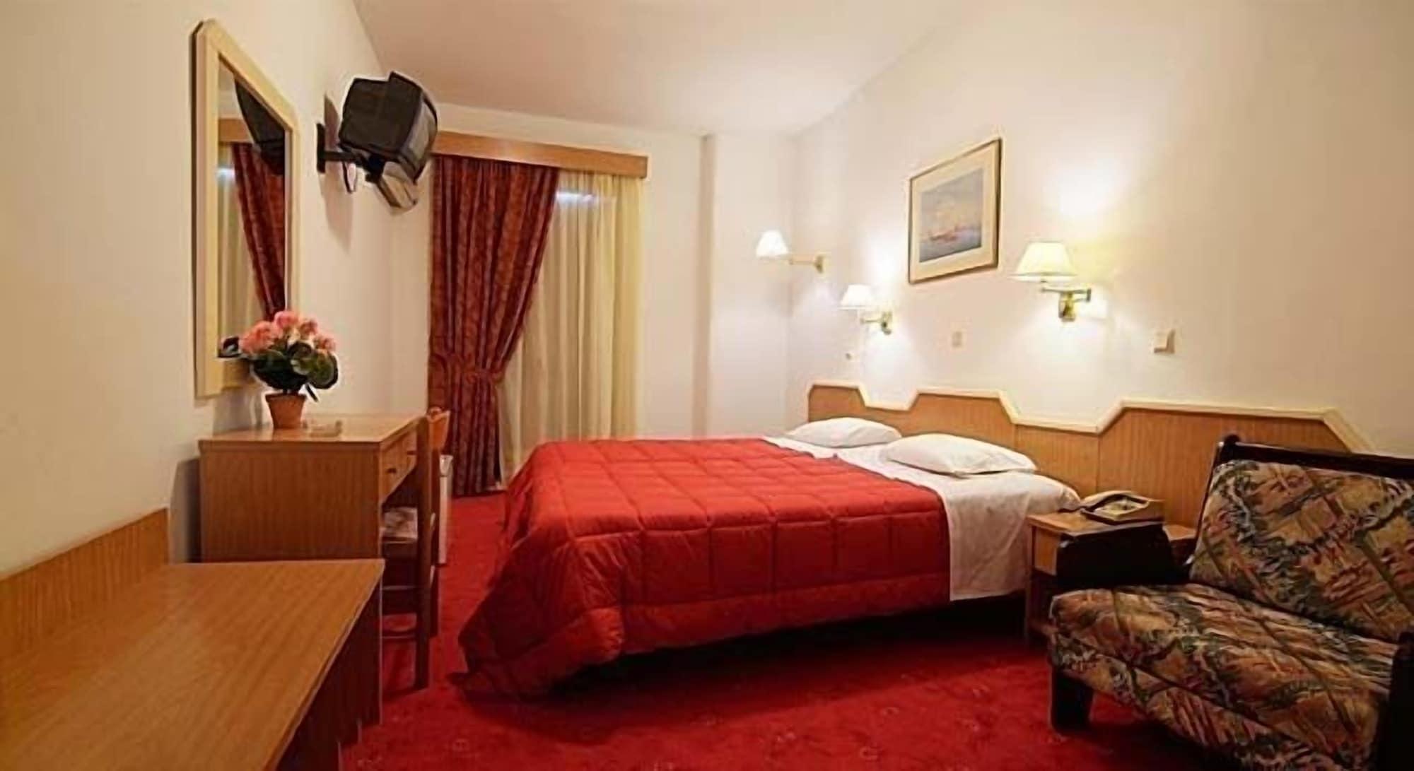 Iniohos Hotel Delphi Екстер'єр фото